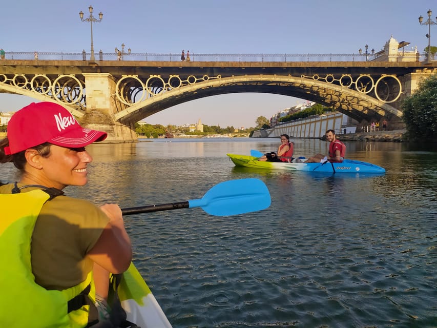 Sunset Kayak: Historic Seville, Triana and La Cartuja - Giralda views and the return to Antiguas Almonas