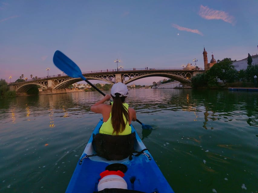 Sunset Kayak: Historic Seville, Triana and La Cartuja - Meeting the river at Antiguas Almonas