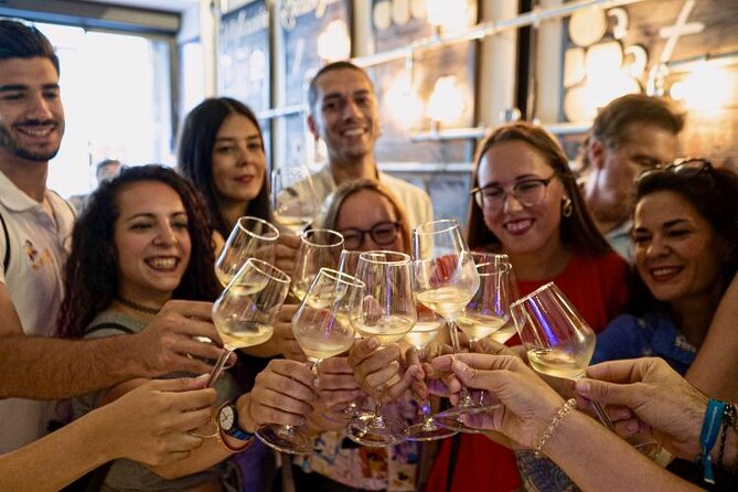 Tapas and Wine Tasting Tour in Seville Small Groups and Jewish Quarter - How the guides shape the evening