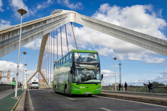 Tour in Seville Tourist Bus, Panoramic Cruise and Walking Tour - From Triana to Macarena by Open Route
