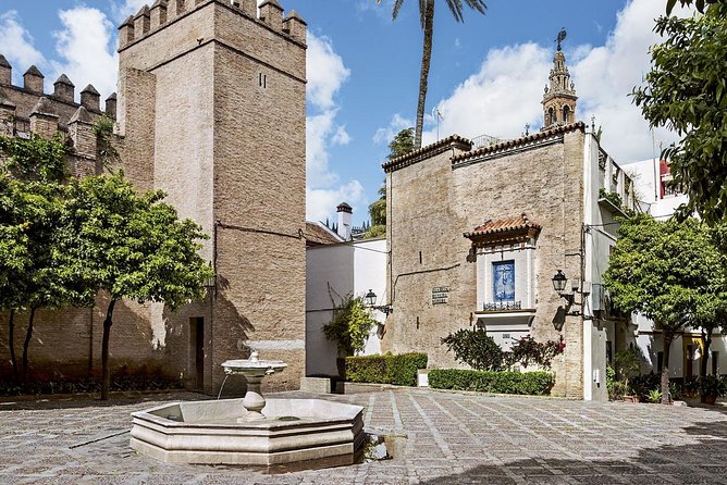 Tour Seville Complete and Jewish Quarter Santa Cruz - The prettiest lanes and the story of Susona