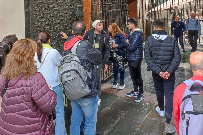 Tour Seville Complete and Jewish Quarter Santa Cruz - Santa Marta and the first look at the Judería