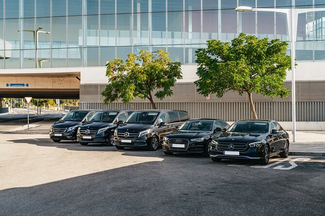 Transfer Hotel Seville-Seville Airport - Clean cars and enough room for luggage