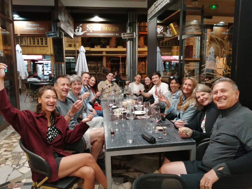 Triana: Authentic Flamenco & Tapas Tour - A sit-down tapas dinner to finish the night