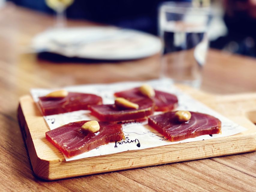 Triana: Authentic Flamenco & Tapas Tour - What the $124 price includes