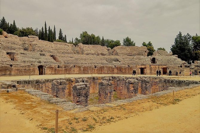 Visit to Italica Roman Ruins Tour tickets included - Timing, heat, and the walking experience
