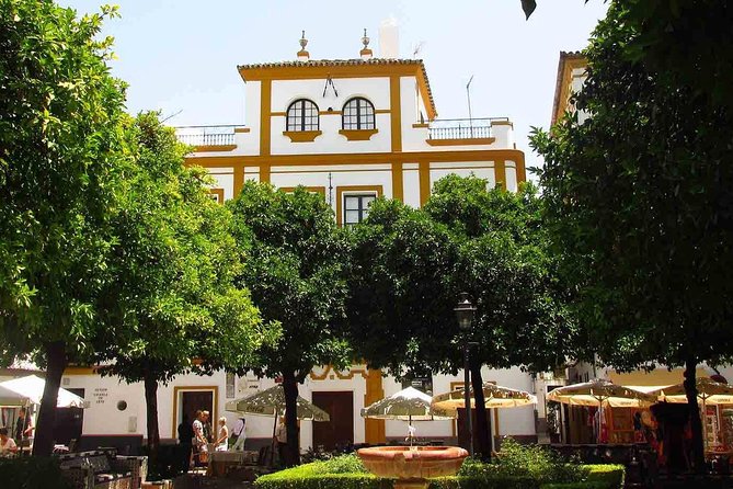 Walking tour through the old Jewish quarter of Santa Cruz. - Is $17.36 a fair price?