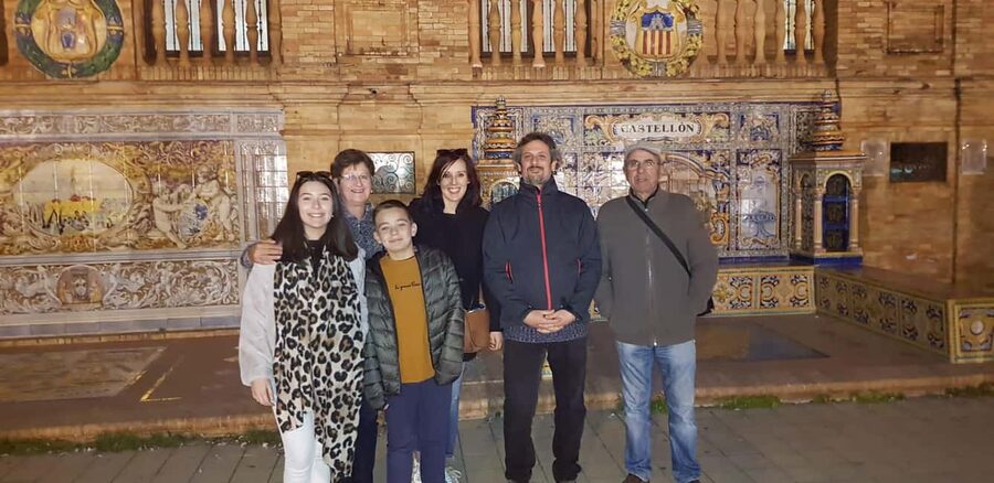 Welcome to Seville: Private Tour with a Local Host - Architecture, cathedral stories, and historic places